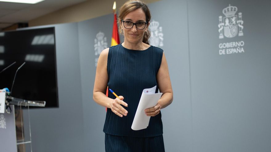 Mónica García advierte a las comunidades que Sanidad iniciará acciones legales si no garantizan el derecho al aborto