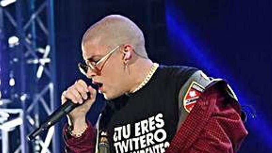 Bad Bunny, durante una actuación.