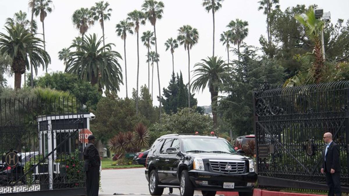 El cementerio Hollywood Forever acogió ayer el funeral de L'Wren Scott.