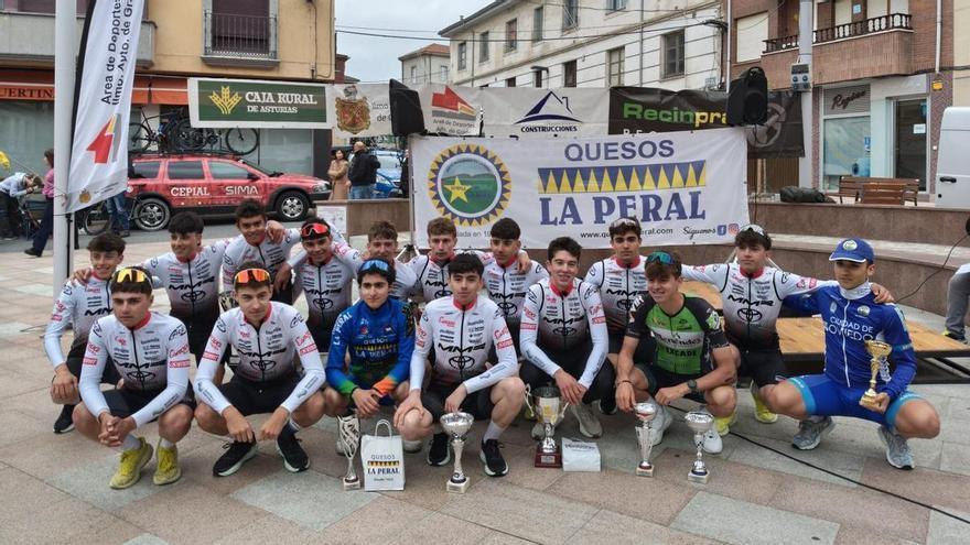 Martín Fernández se hace con la victoria en el XI Trofeo Santiago Santana tras una carrera muy disputada