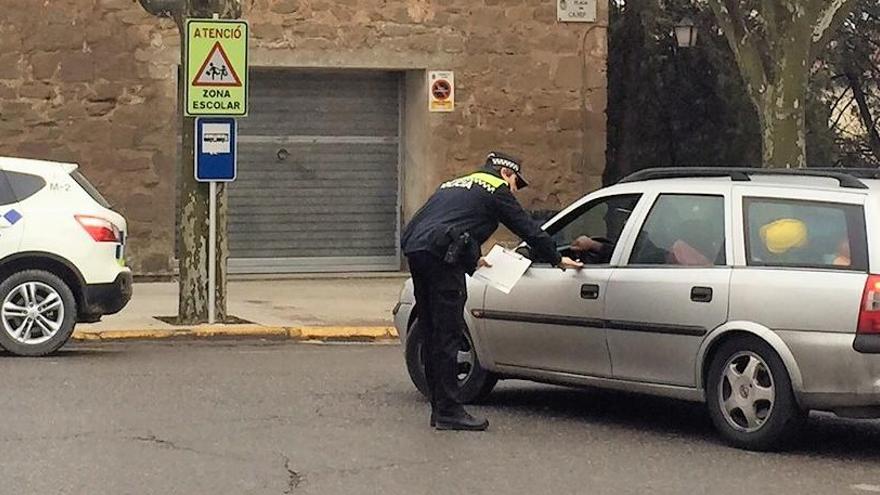 Campanya per sensibilitzar sobre el cinturó de seguretat, a Solsona