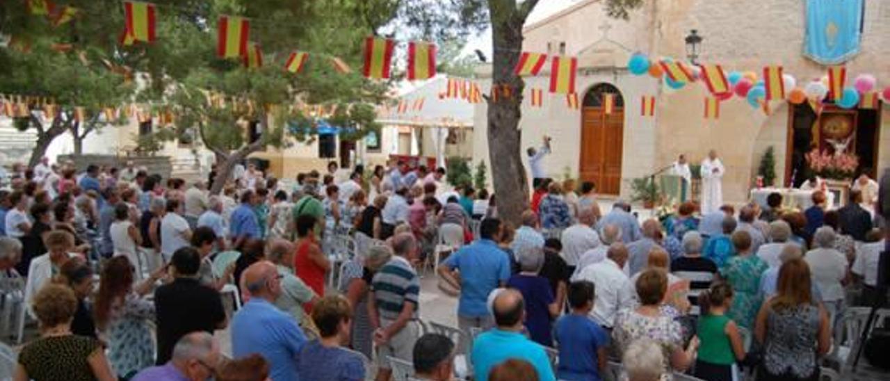 Santa Misa antes de la Procesión con la imagen de la Virgen de Orito, el día 8 de septiembre.