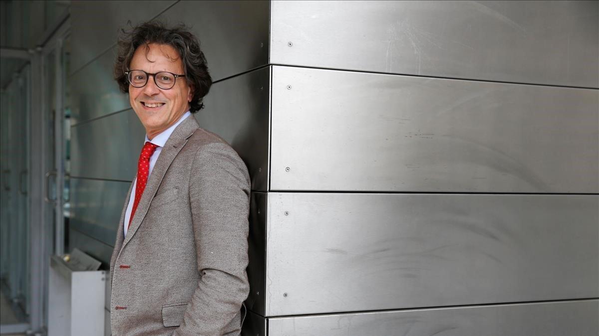 zentauroepp47904900 barcelona 25 04 2019 entrevista con el psiquiatra carmine pa190501180735 zentauroepp47904900 barcelona 25 04 2019 entrevista con el psiquiatra carmine pa190501180735