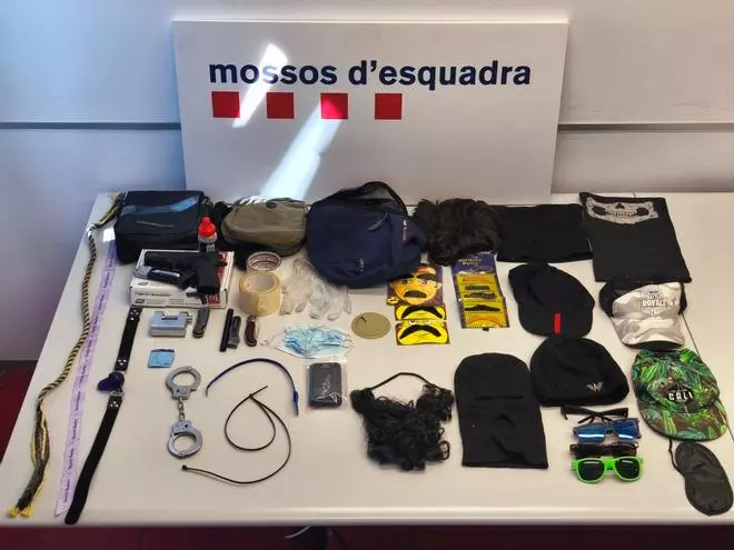 Detenido en Castelldefels un agresor sexual que actuaba disfrazado para asaltar con violencia a sus víctimas
