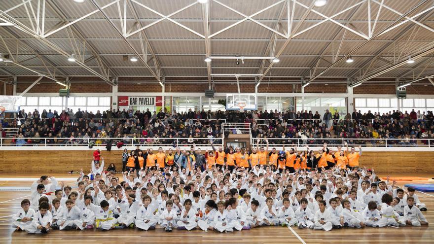 Prop de 300 joves taekwondistes en el Campionat de Salts de Llançà