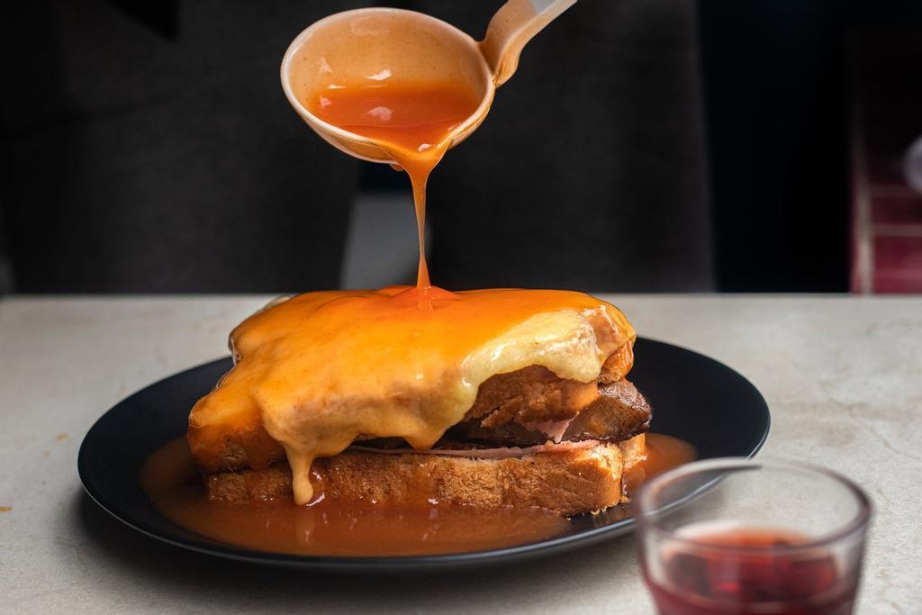 Francesinha, tipica de Portugal