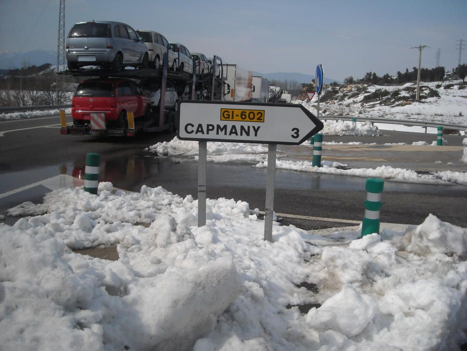 La neu va emblanquinar tota la comarca