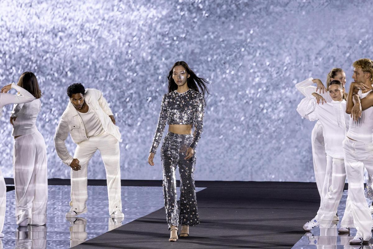 Desfile de L'Oréal Paris en la Semana de la Moda de París