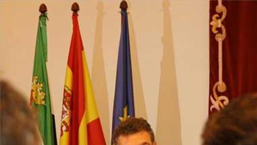 La Junta pretende que Extremadura tenga en ocho años las mejores carreteras de España