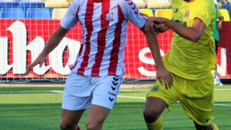 Javi Boix, durante un partido con su anterior equipo.