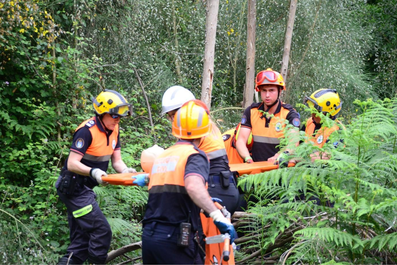Las imágenes del simulacro contra incendios forestales en Moaña