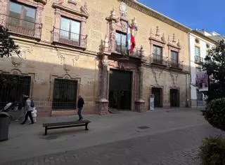 Un nuevo contrato contempla el mantenimiento de hasta 20 edificios de Lucena