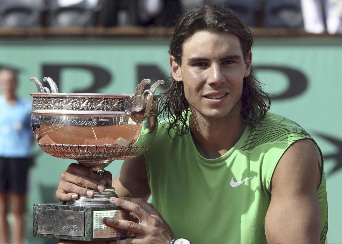 Como no hay dos sin tres, en 2008 Nadal volvió a ganar a Federer en la Philippe Chatrier, esta vez de forma incontestable: 6-1, 6-3 y 6-0.