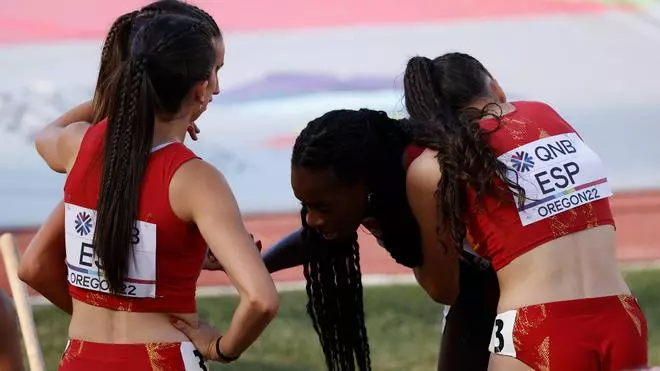 El 4x400 femenino sin Sara Gallego cae con claridad en semifinales