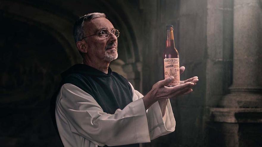Estrella Galicia lanza su primera cerveza de Abadía, tributo al monasterio de Sobrado dos Monxes