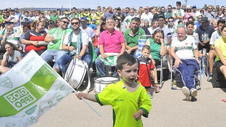 Gesto solidario de las peñas del Eche