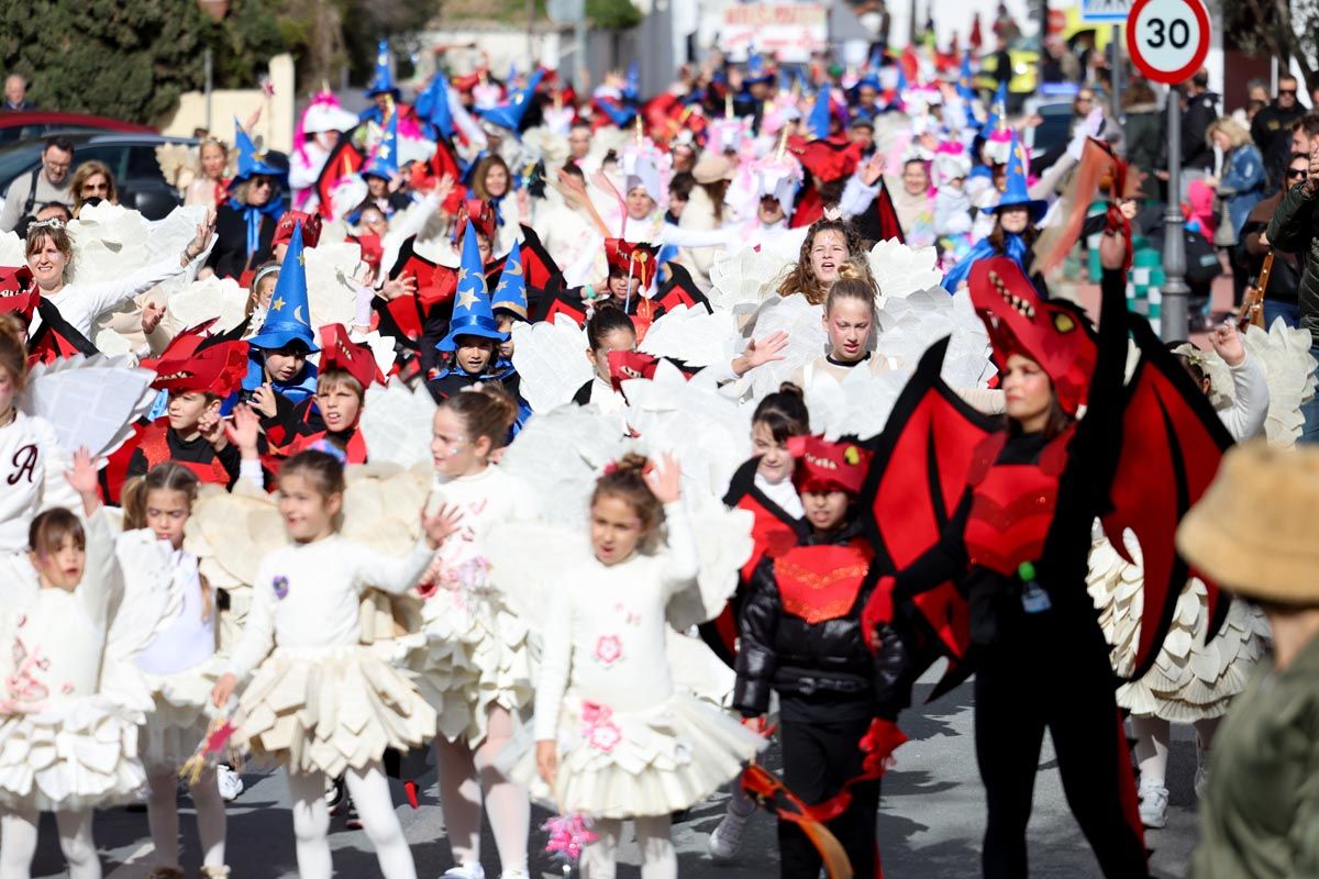 Todas las imágenes de la rúa de carnaval de Sant Josep