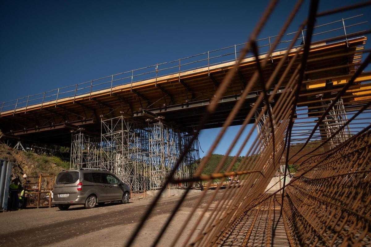 Visita al túnel de Erjos Visita al túnel de Erjos