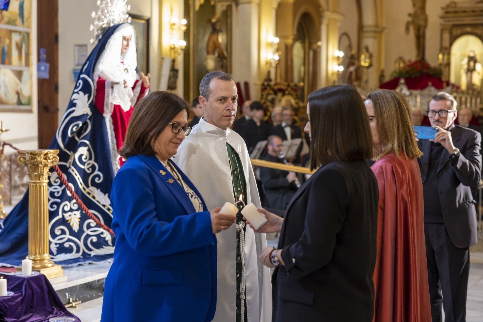 José Hódar ofrece un pregón de la Semana Santa para el recuerdo