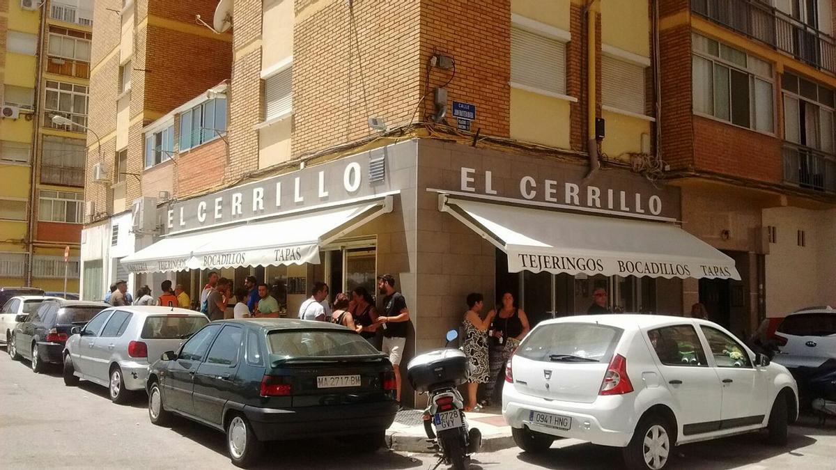 Bar El Cerrillo, el negocio 'de toda la vida' de Málaga que mantiene las tapas gratis con cada bebida