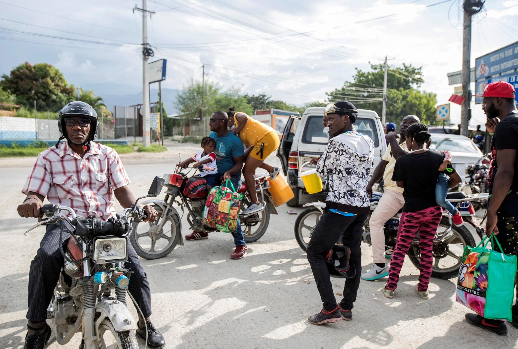 Refugiados haitianos a su llegada a la capital, Puerto Príncipe