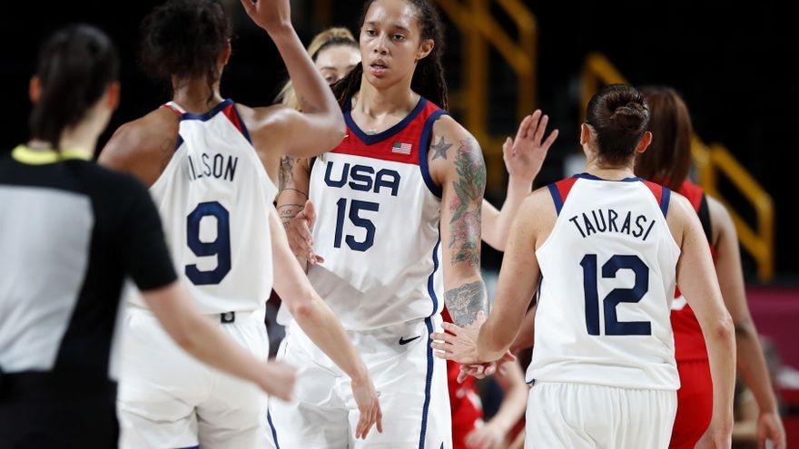 90-75. Estados Unidos, reinas del oro