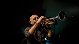 La trompeta de Franco Baggiani y la guitarra de Fernando Marco 'encenderán' el cielo de Benicàssim