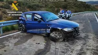 Roban el coche de su compañero de piso en Cariñena y lo dejan abandonado en medio de la carretera tras un accidente