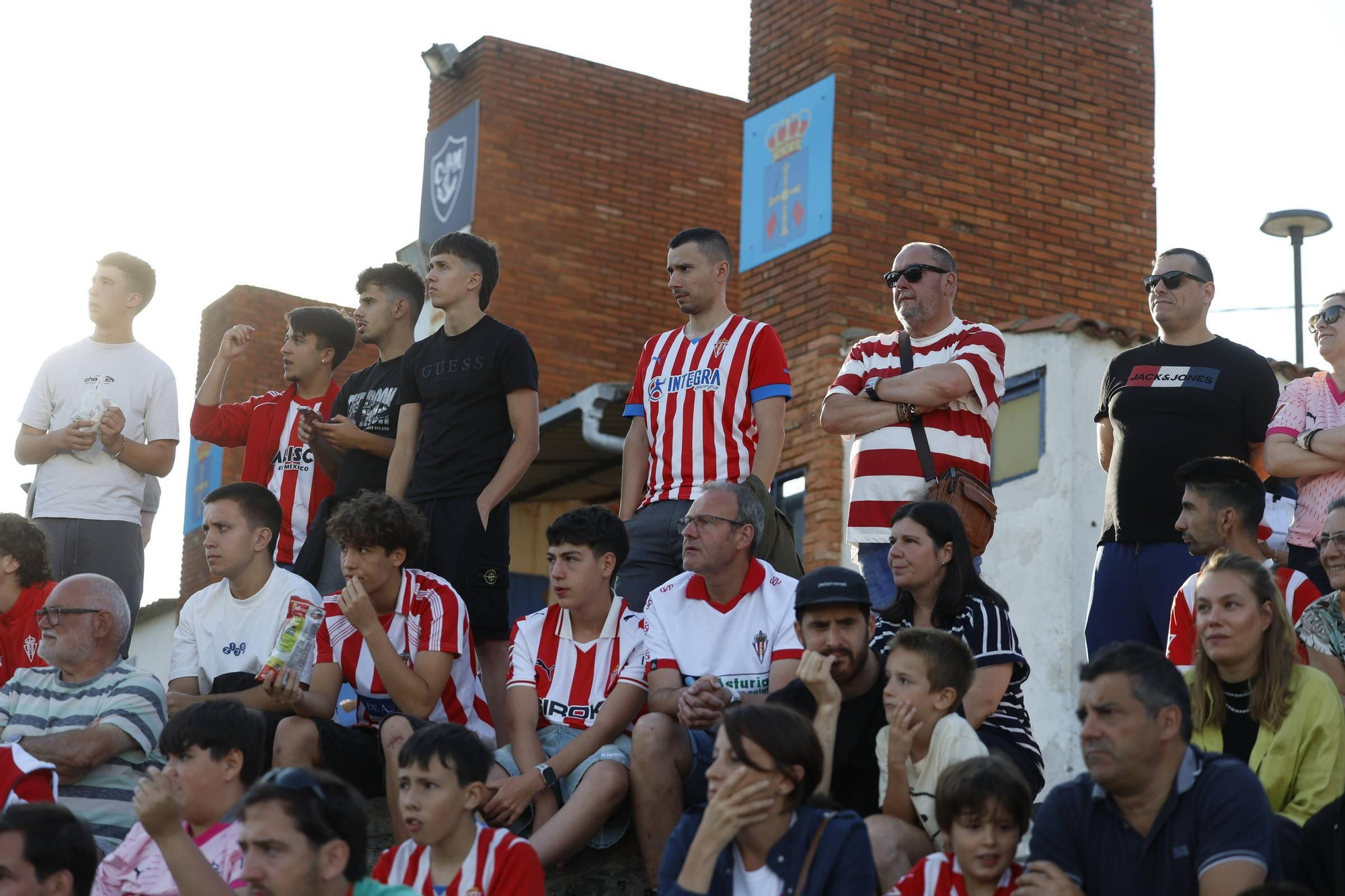 EN IMÁGENES: así fue el choque entre el Sporting y el Marino de Luanco