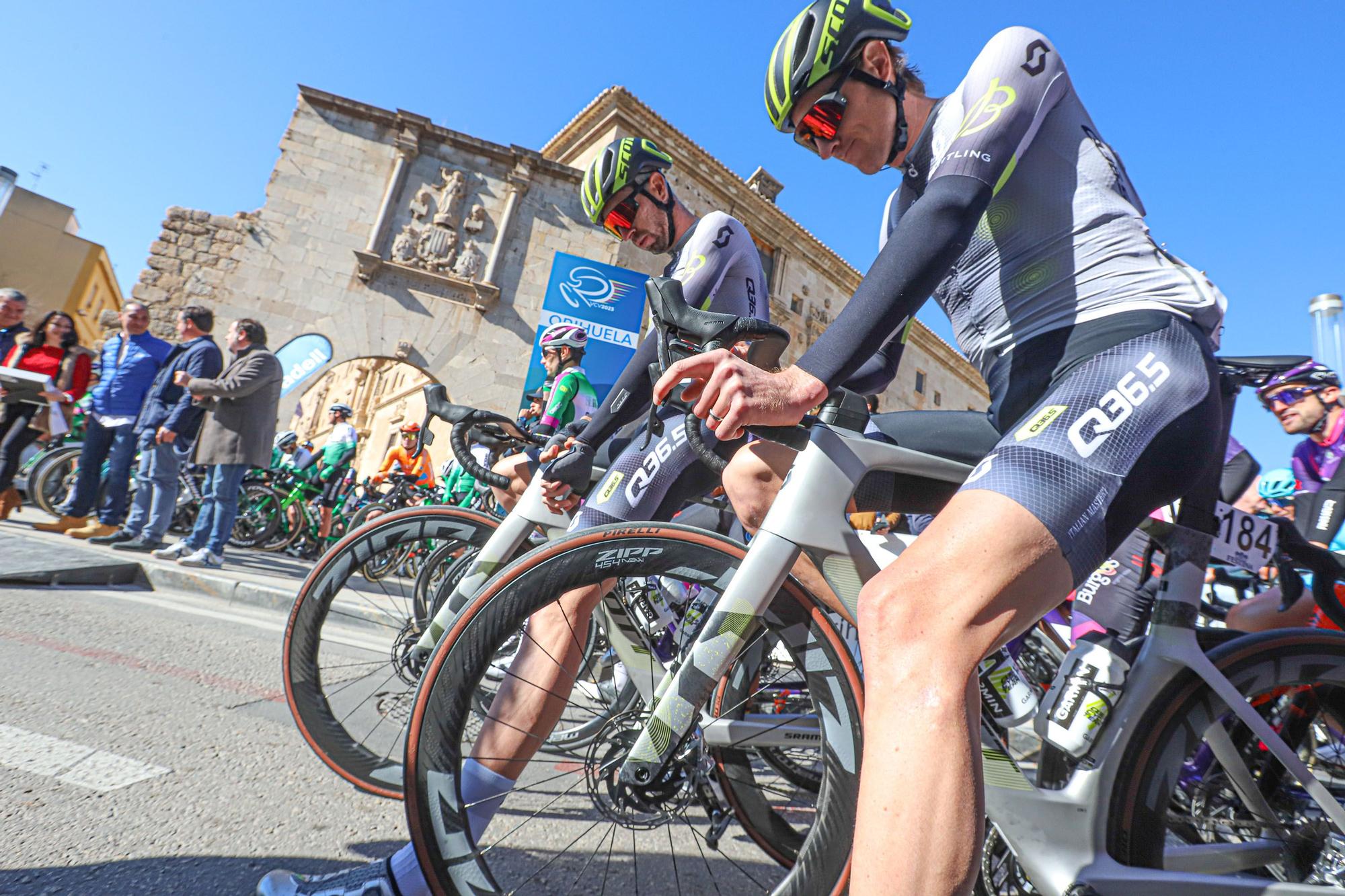 Salida de la 74 Vuelta Ciclista a la Comunidad Valenciana desde Orihuela