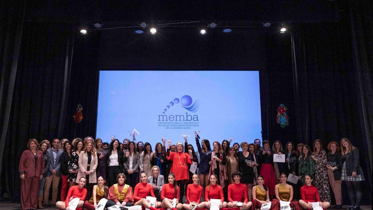 Mujeres empresarias de la Marina Baixa premian el empoderamiento en L’ Alfàs