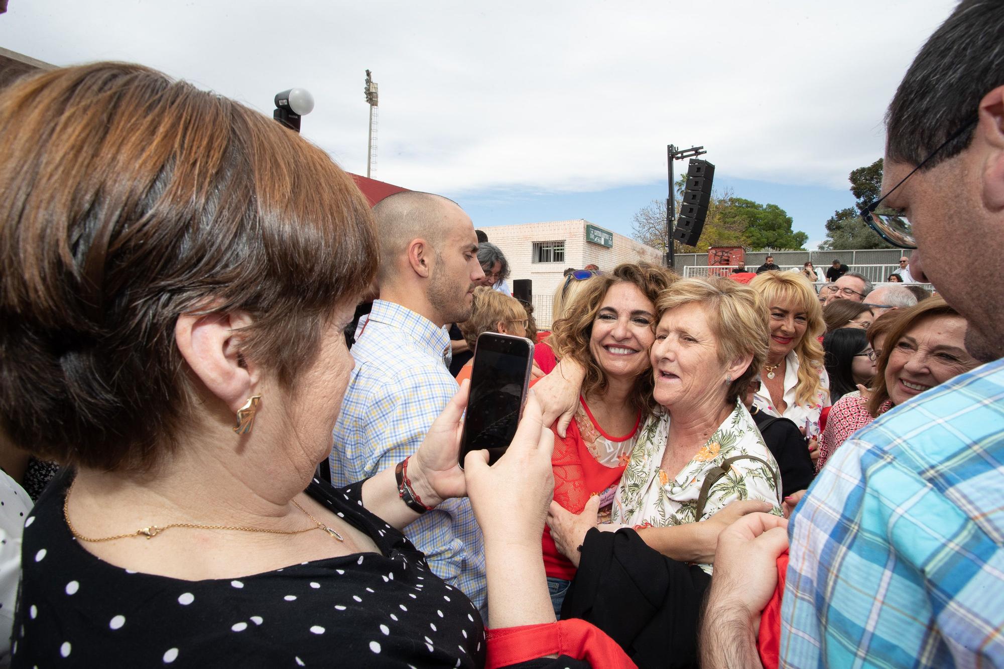 Serrano presenta su candidatura al Ayuntamiento de Murcia junto a la ministra Montero