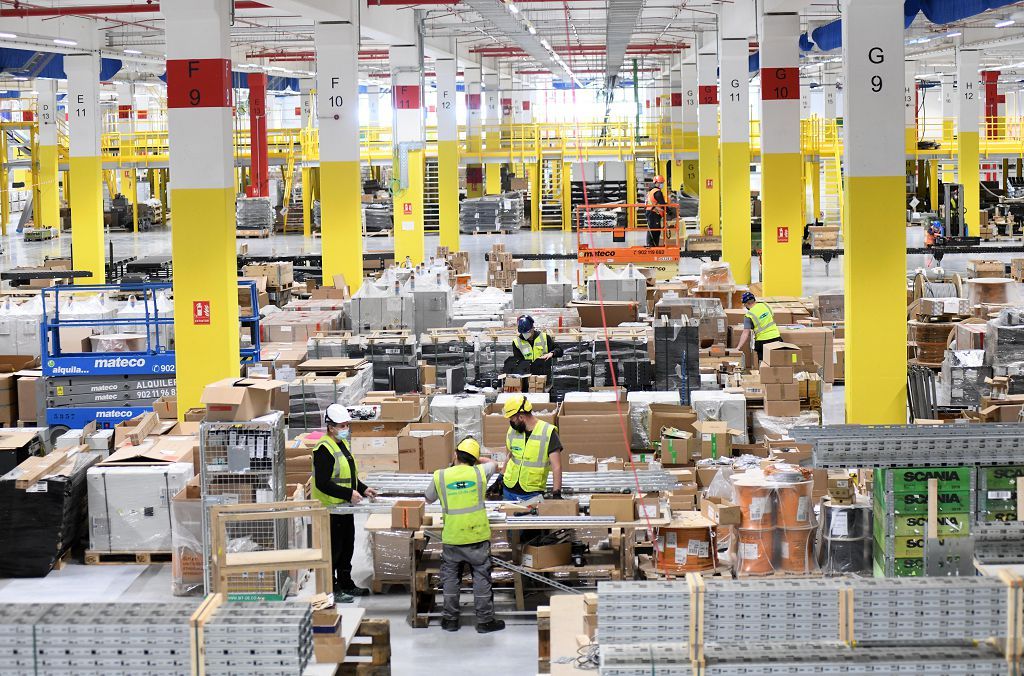 Así es el nuevo centro logístico de Amazon en la Región