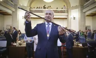 Tomé cambia de rol en la Diputación: deja la presidencia pero conserva la llave