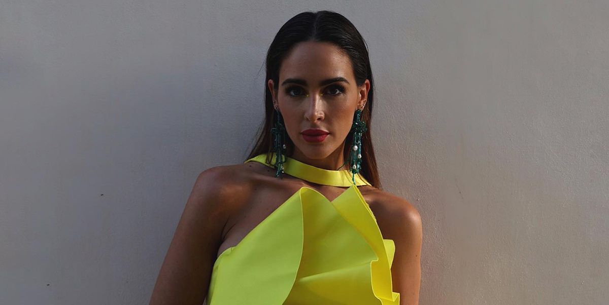 Rocío Osorno con vestido amarillo de Zara