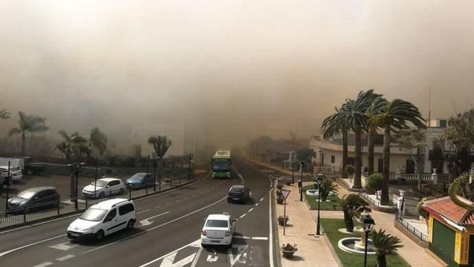 Registran más de 800 incidentes por el viento en Canarias