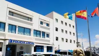 La Policía Local de Arrecife, en Lanzarote, intercepta un 'taxi pirata' con cinco pasajeros de madrugada