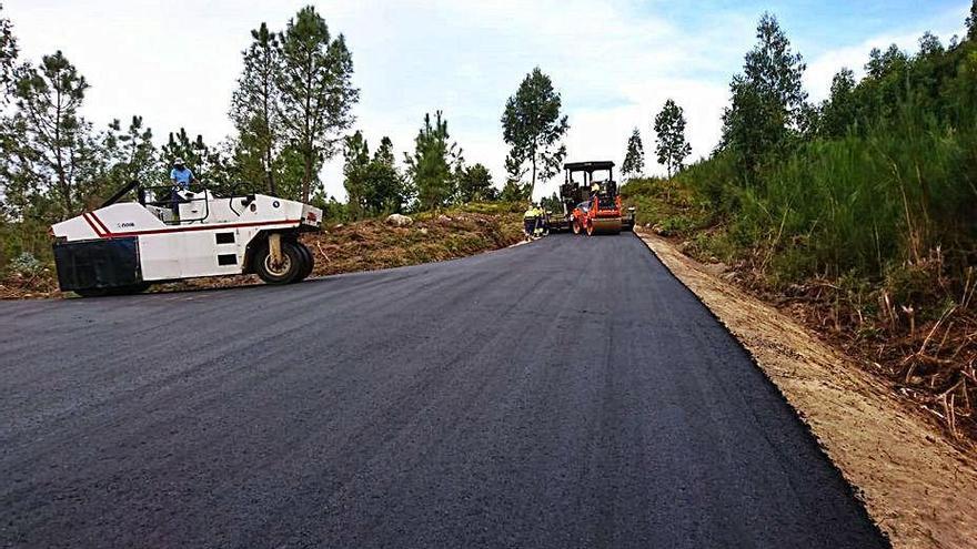 Imagen de los trabajos de mejora del vial.