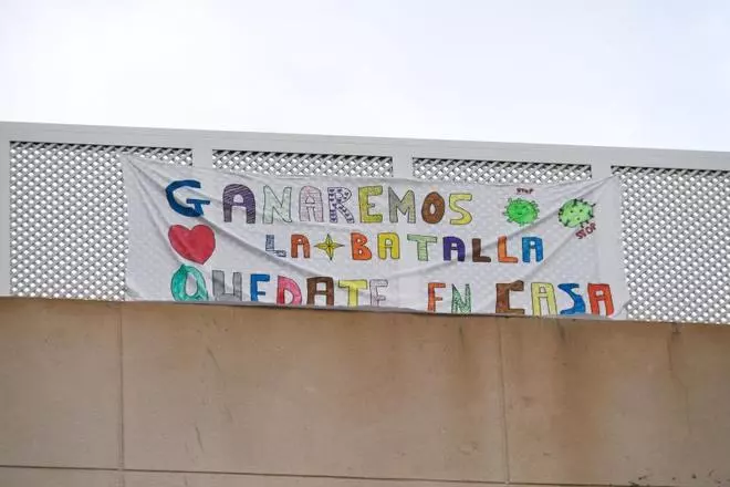 Coronavirus en Canarias | Aplauso sanitario en el Hospital Doctor Negrín (15/04/2020)