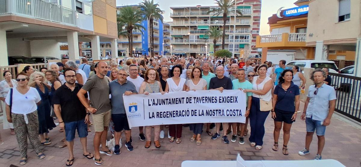Gobierno y oposición exigen la regeneración de la costa.