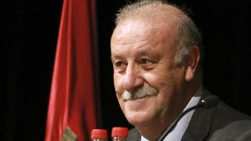 Vicente del Bosque este lunes en Bilbao.