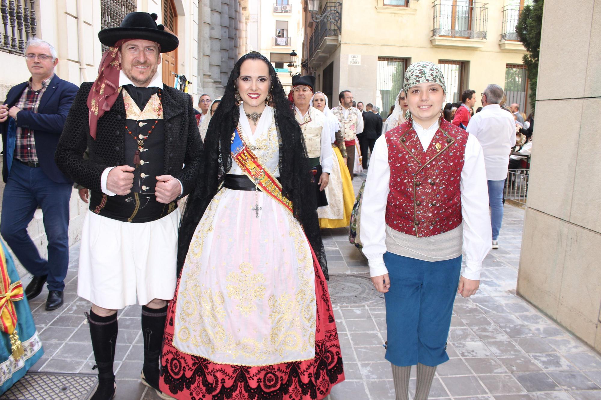 El desfile de falleras mayores en la Ofrenda a San Vicente Ferrer