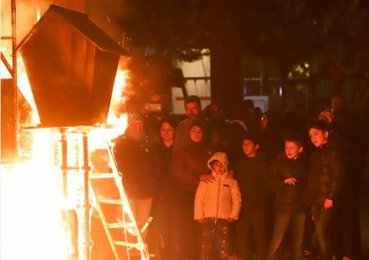 Cremà de una falla en Sagunt.