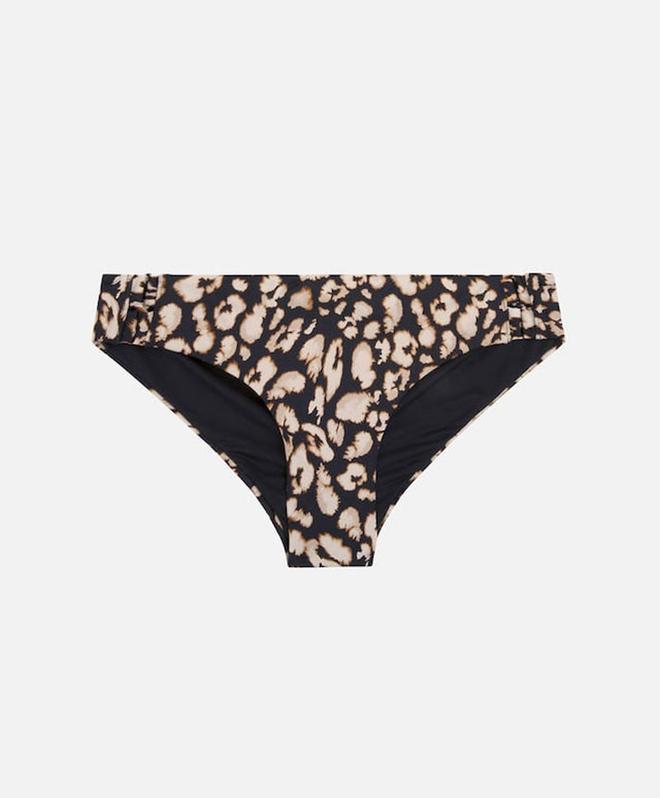 Braguita 'animal print' de Oysho (precio: 12,99 euros)