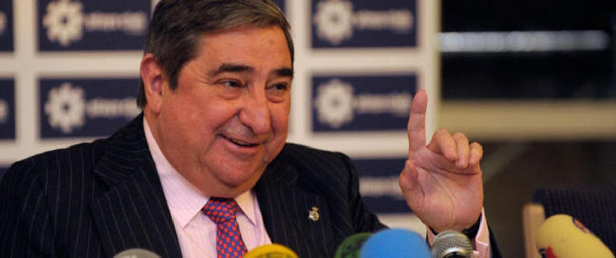 Lendoiro en la rueda de prensa de esta tarde.