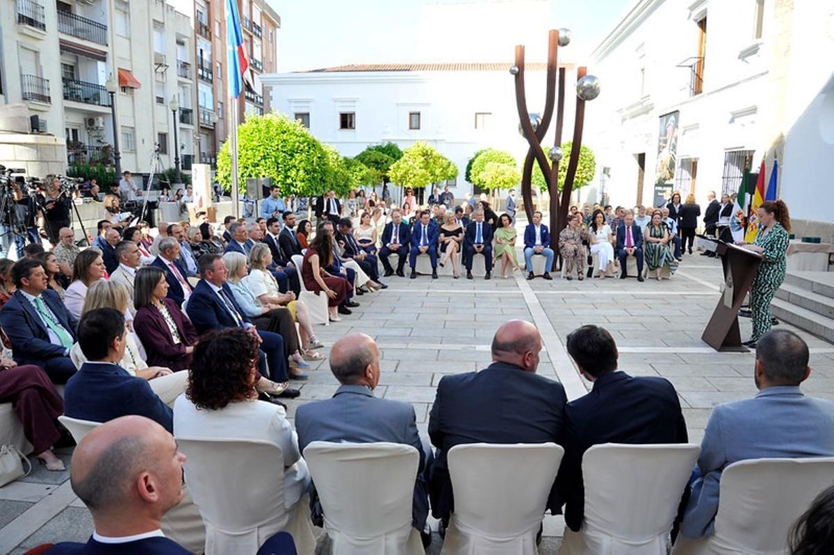 Galería | El acto por el 43 aniversario de la Asamblea de Extremadura, en imágenes
