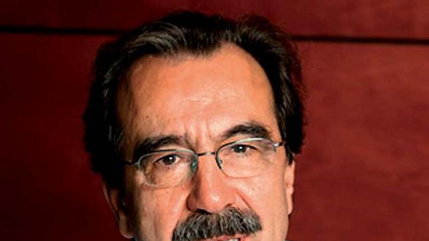 "La CAM tiene el tamaño y la capacidad necesarias para continuar sola"