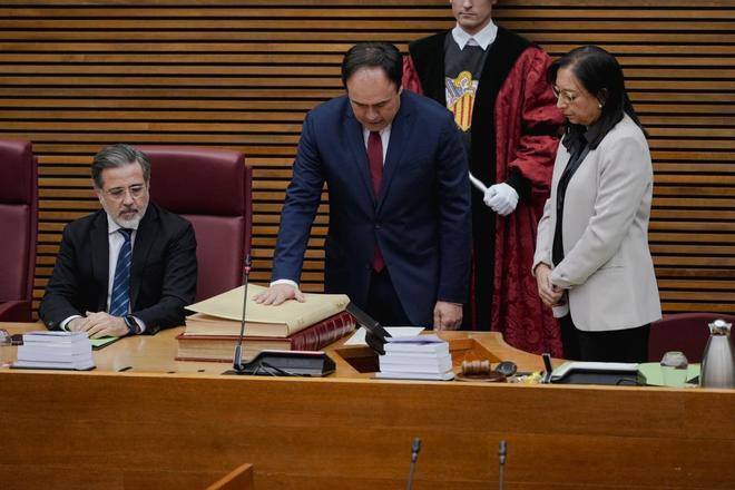 Vox ставит требования новому президенту Generalitat в первые часы работы