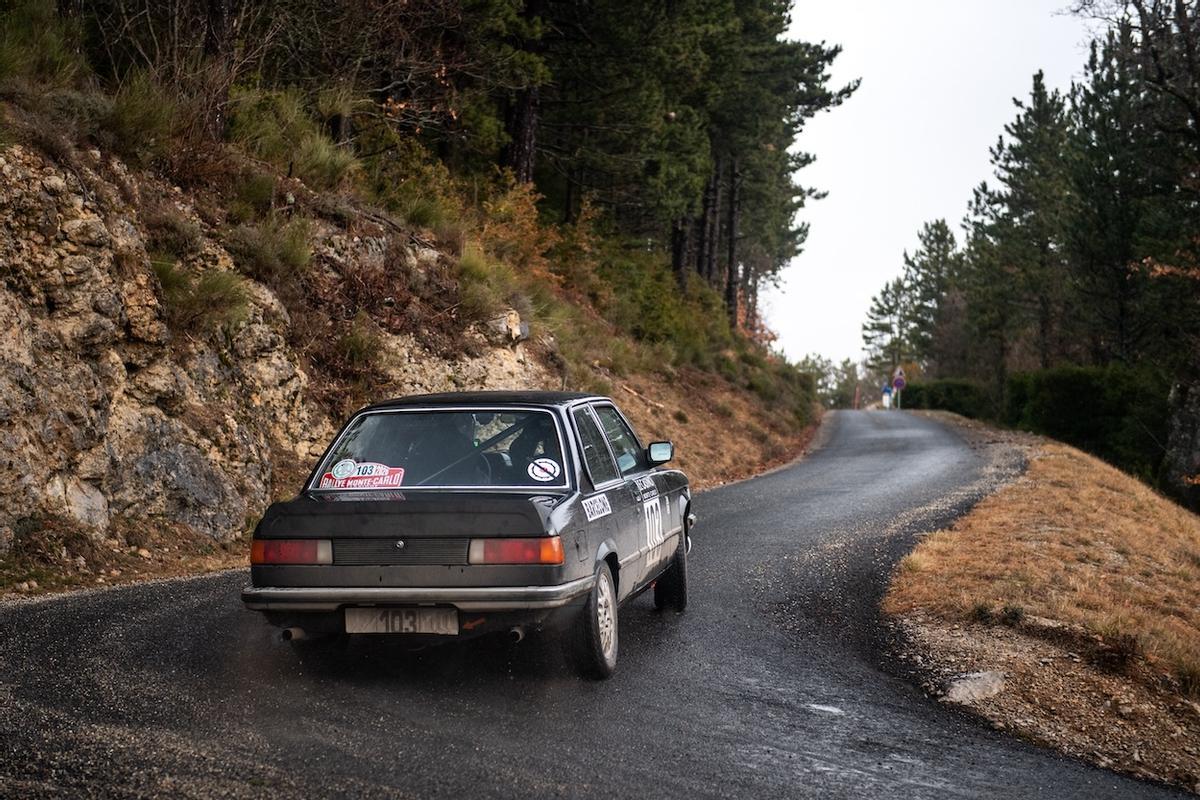 Luis Climent y Carles Jiménez (BMW 323i de 1981)