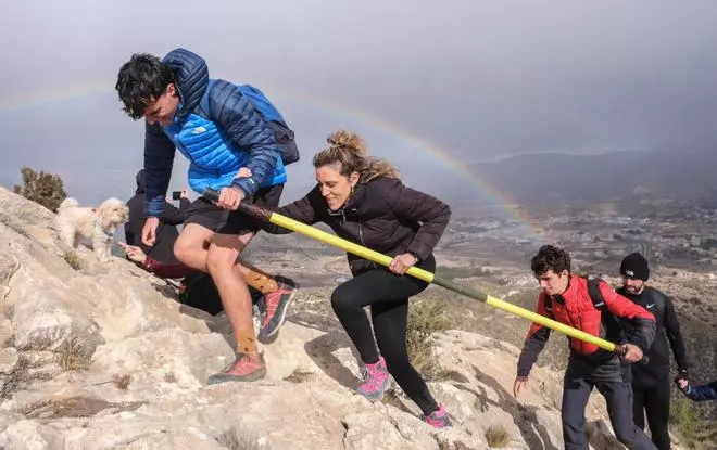 Así ha sido la subida más inclusiva al Monte Bolón de Elda en la víspera del día de Reyes